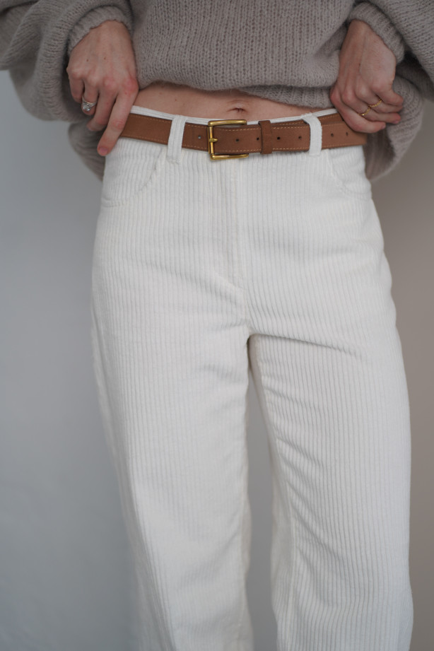 Klasyczne spodnie sztruksowe 100% bawełna - wygoda i styl na co dzień