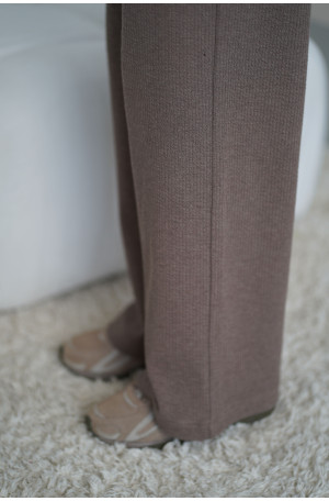Spodnie Knitted Brown – szerokie spodnie z dzianiny na gumie z kieszeniami