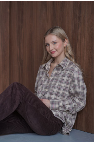 Koszula w kratę – bawełniana, lekko oversize z ozdobnymi mankietami