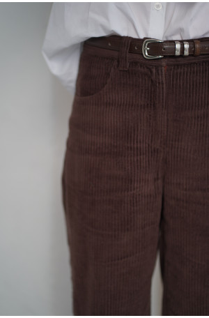 Klasyczne spodnie sztruksowe 100% bawełna – wygoda i styl na co dzień