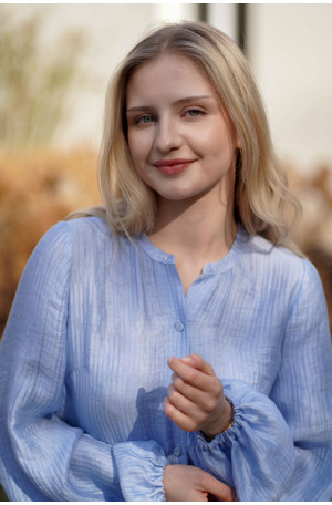 Koszula z bufiastymi rękawami - lejąca tkanina z gofrowaną fakturą