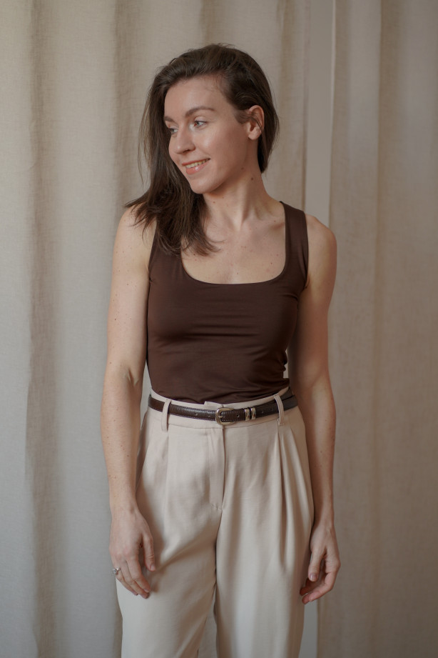 Dzianinowa topka z kwadratowym dekoltem - basic premium