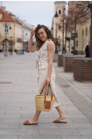 Szmizjerka w stylu marynarki - sukienka z paskiem i jodełką