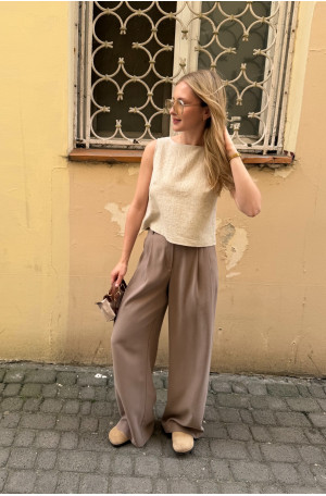 Spodnie z szerszą nogawką - zakładki, gumka w pasie, eleganckie