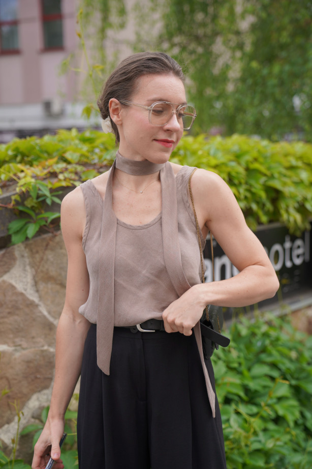 Top Vera - elegancki top na szerokich ramiączkach | Marisol