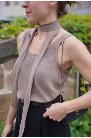 Top Vera - elegancki top na szerokich ramiączkach | Marisol