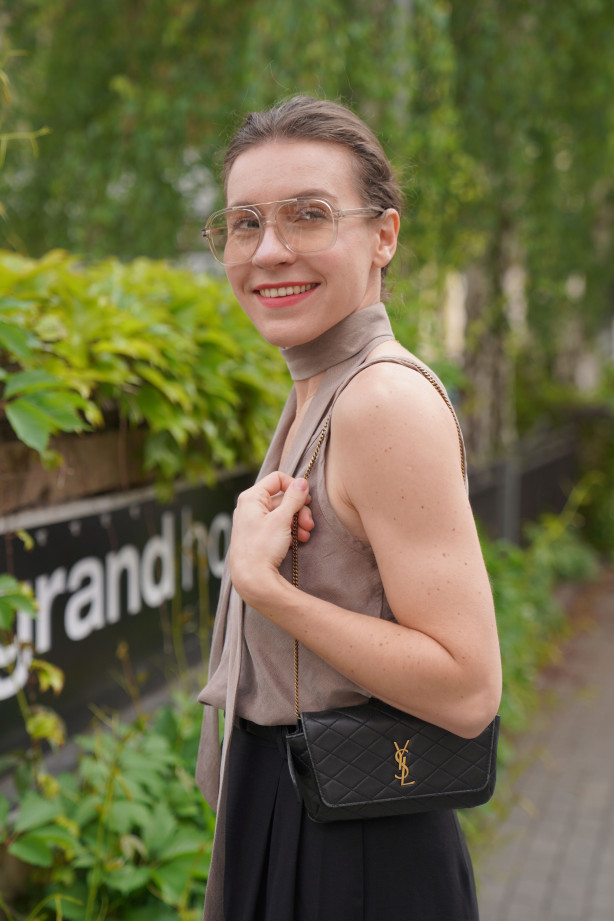 Top Vera - elegancki top na szerokich ramiączkach | Marisol