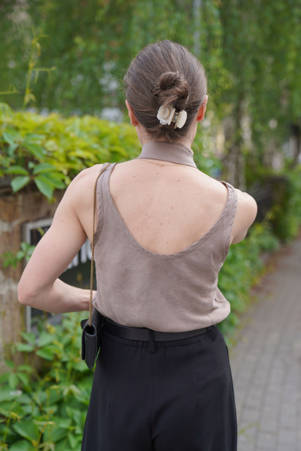 Top Vera - elegancki top na szerokich ramiączkach | Marisol