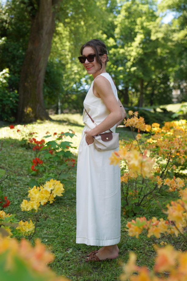 Spódnica Alba – rozkloszowana z kieszeniami i marszczeniem