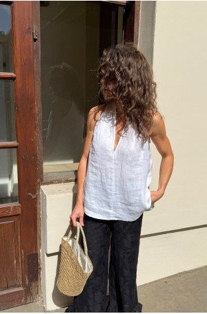 Top Livia - dekolt halter, letni top damski