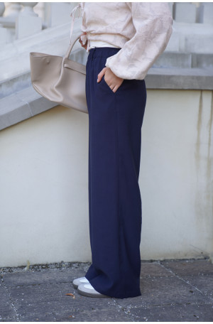 Spodnie Moris Navy - bestsellerowe spodnie z gumą w pasie | Marisol