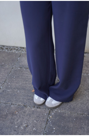 Spodnie Moris Navy - bestsellerowe spodnie z gumą w pasie | Marisol