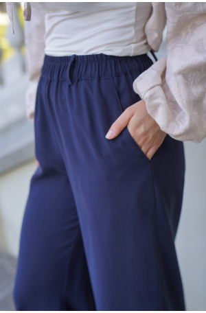 Spodnie Moris Navy - bestsellerowe spodnie z gumą w pasie | Marisol