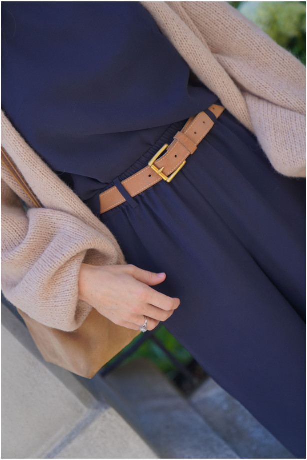 Spodnie Moris Navy - bestsellerowe spodnie z gumą w pasie | Marisol