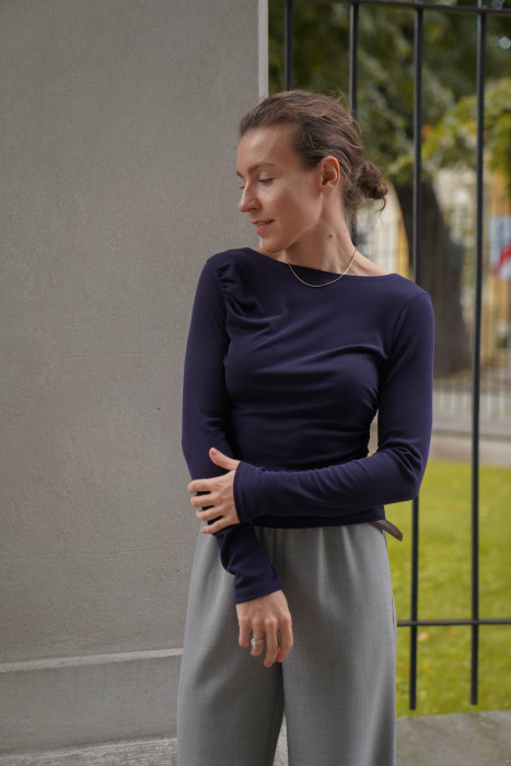 Longsleeve damski z marszczeniami - elegancki basic | Marisol 2